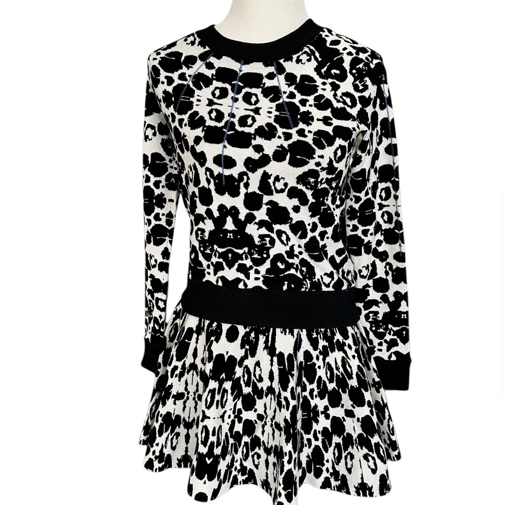 Sachin & Babi Two Piece Black White Sweater Mini Skirt Small